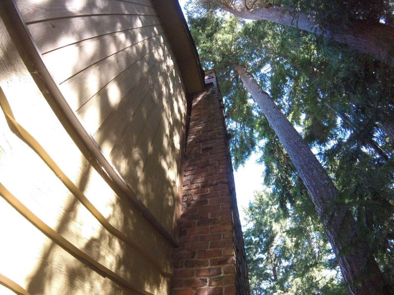 chimney leaning