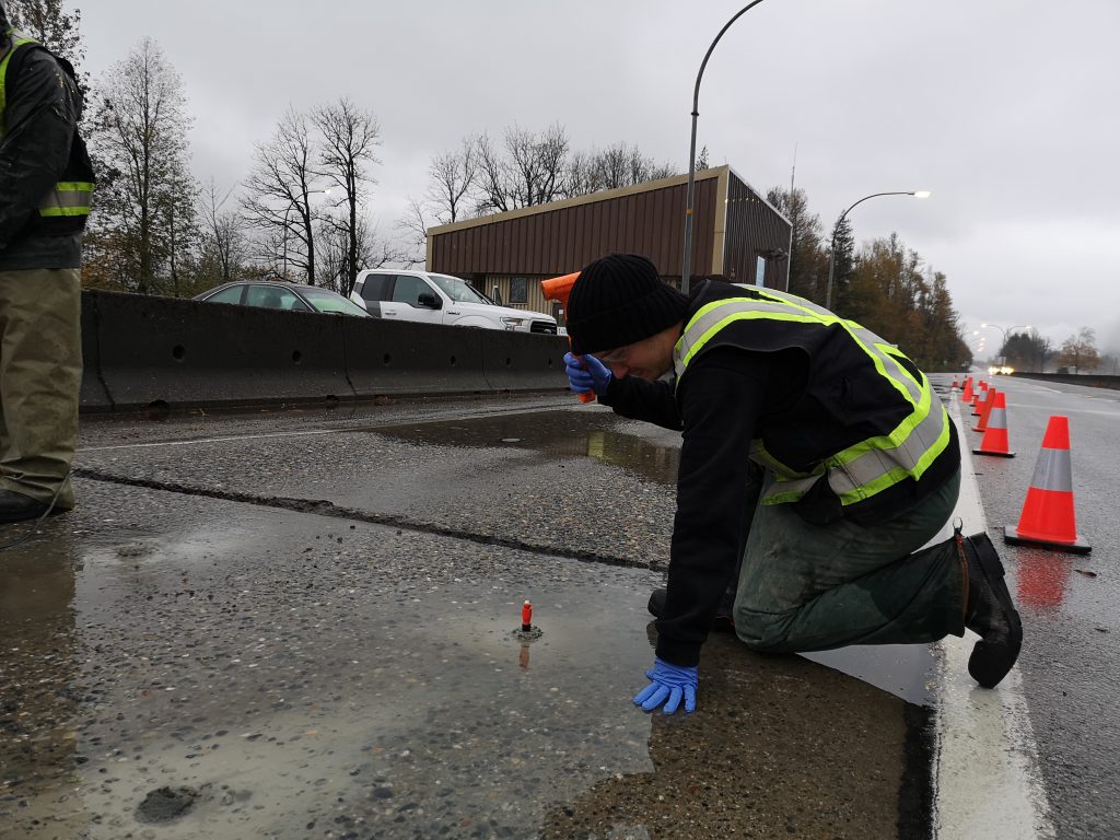 Concrete lifting using a hammer tool