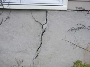 crack in foundation