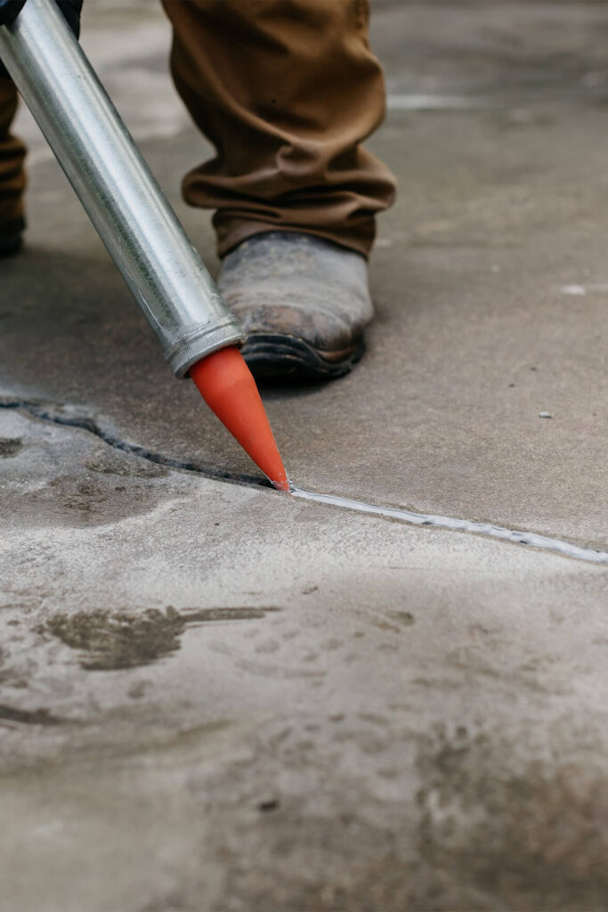 Narrow Crack Repair Caulking 