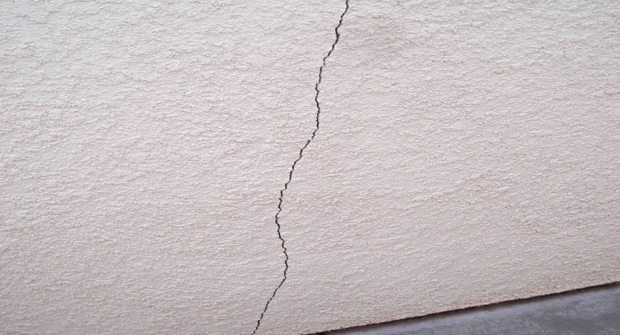 How wide are the cracks?
